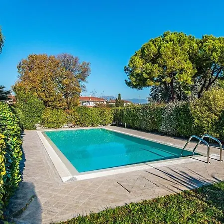 Ferienwohnung Il Coccodrillo Sirmione Exterior foto